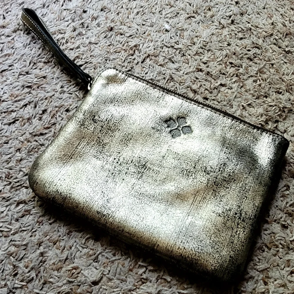 🌿Patricia Nash Cassini Leather Tooled Soft Gold Metallic Wristlet/Clutch🌿